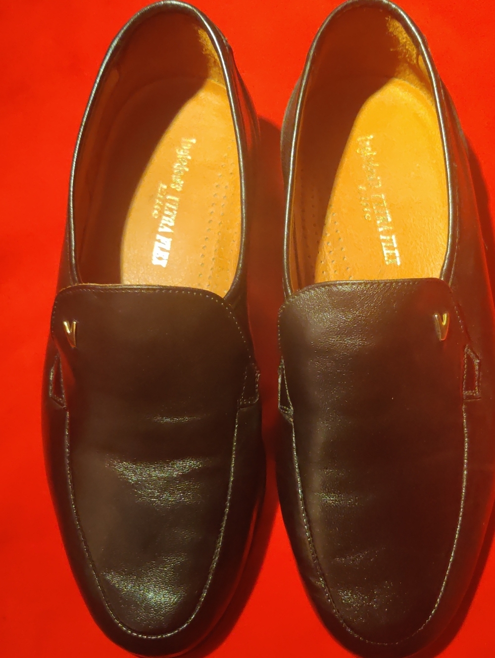 Ingledews Ultra Flex Elite Mens 8 Slip On Black Soft Italian Leather Loafers....